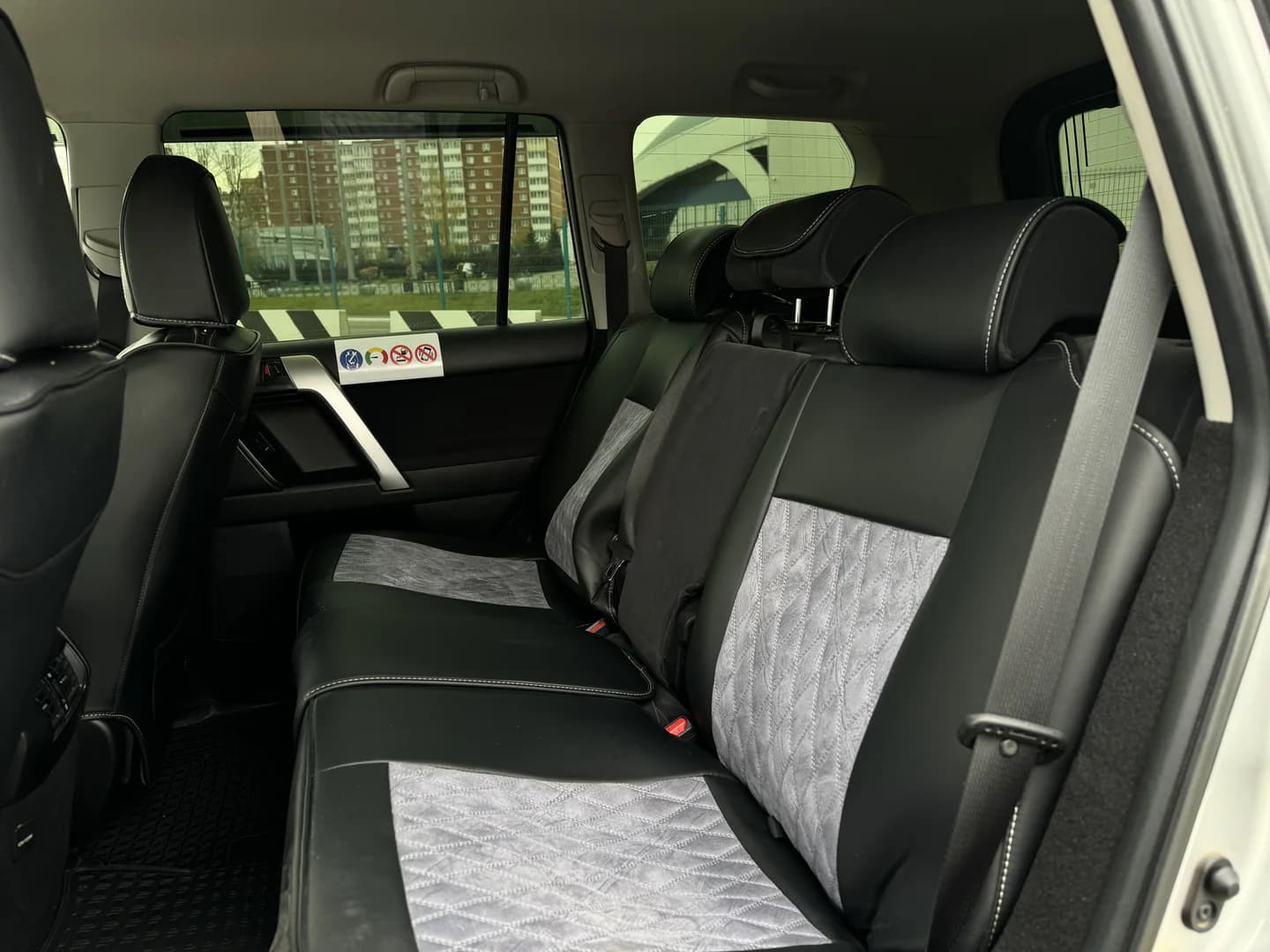 Toyota Land Cruiser Prado, фотография 11
