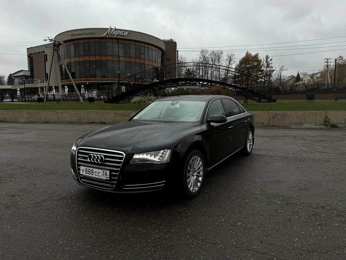 Audi A8 Long, фотография 3