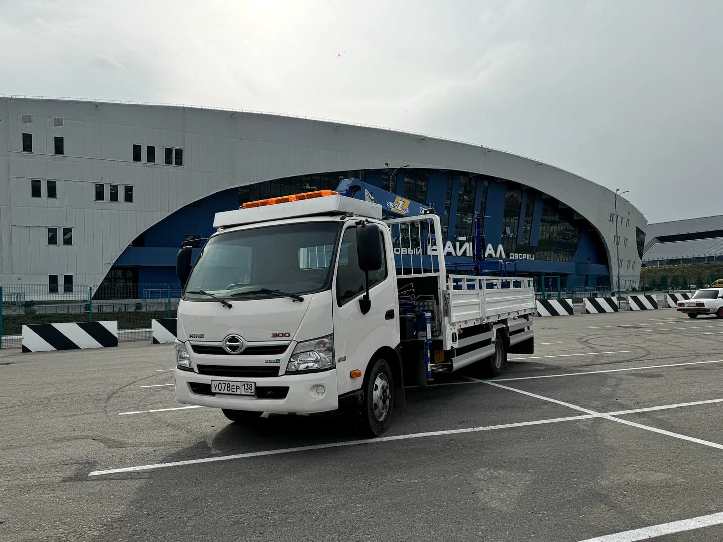 Toyota Hino 300, фотография 19