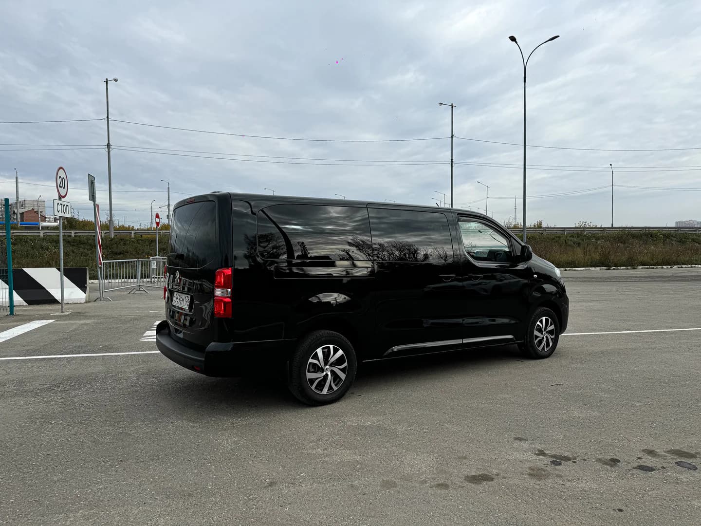 Peugeot Traveller, фотография 7