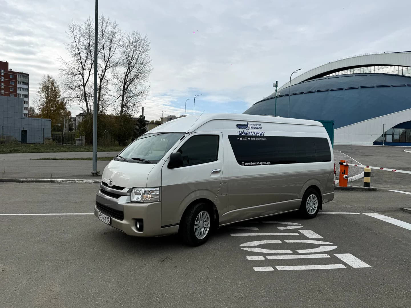 Toyota Hiace, фотография 2