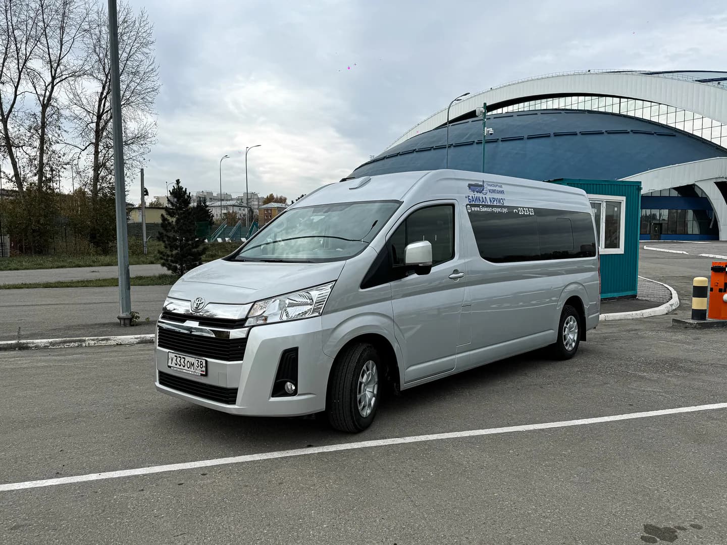 Toyota Hiace Premium, фотография 3