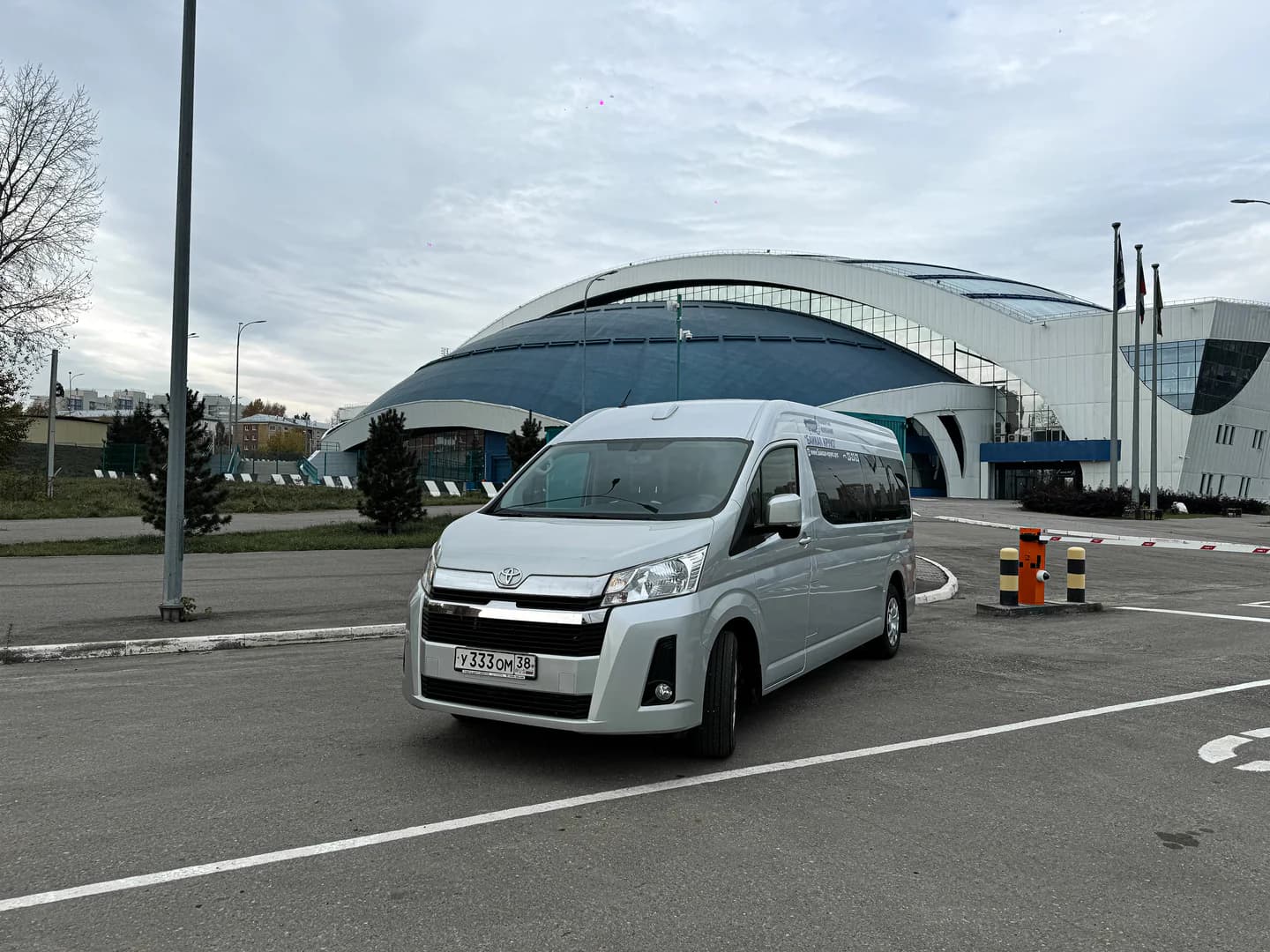 Toyota Hiace Premium, фотография 6